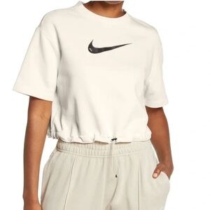 Nike Sportswear Swoosh Women's Short-Sleeve Crop Top